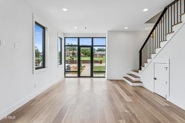 $475,000 | 1533 Pactolas Road, Unit 106, Johnson City, TN 37604