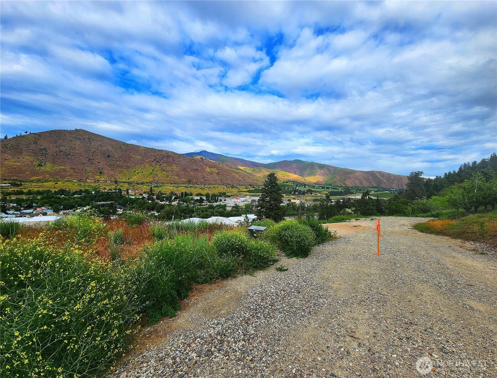 309 Kennedy Road Cashmere, WA 98815 - Photo 6 of 6 a view of lake with mountain