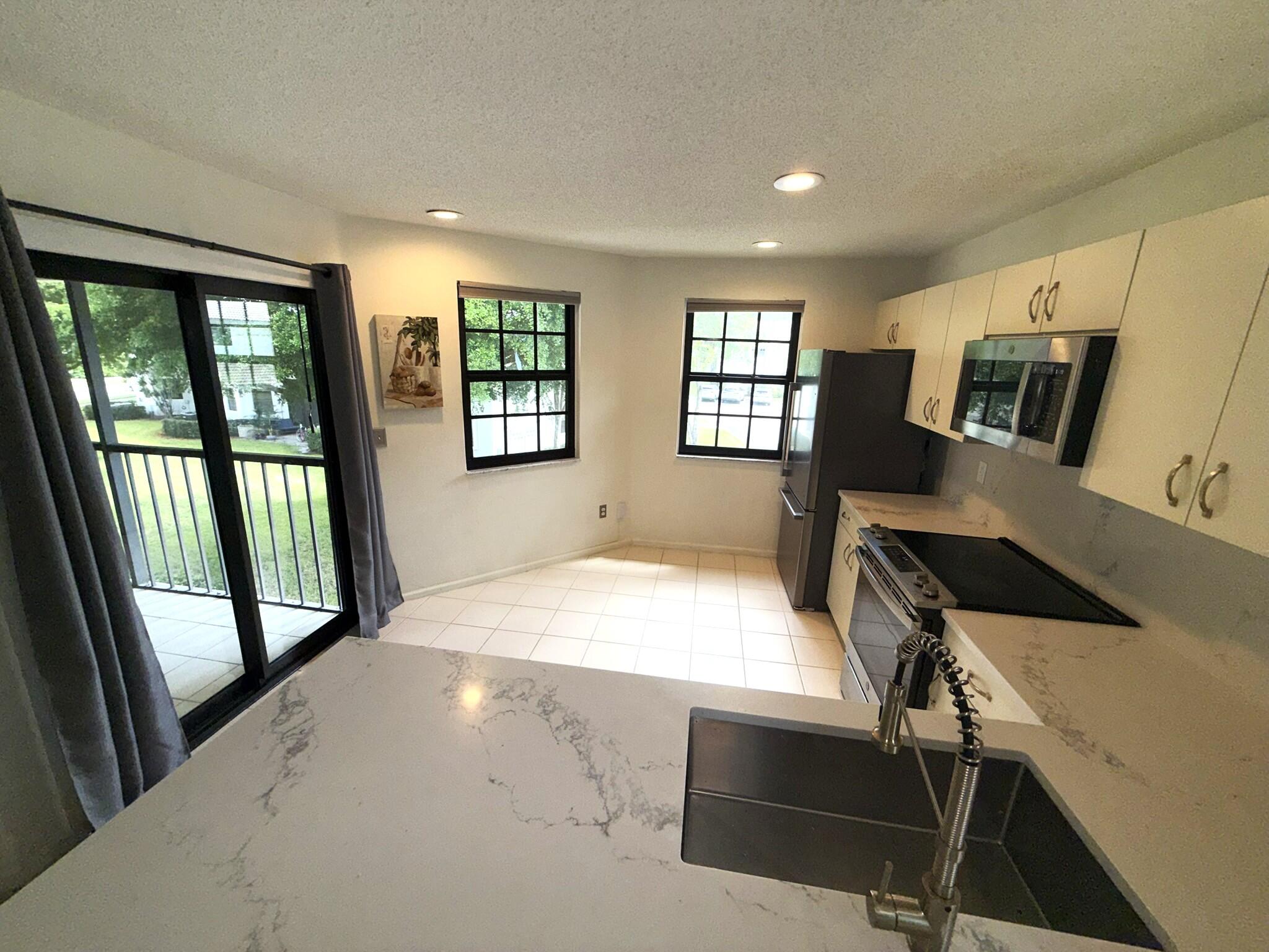 6690 Montego Bay Boulevard, Unit F Boca Raton, FL 33433 - Photo 13 of 31 13