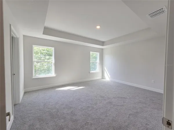 a view of empty room with window