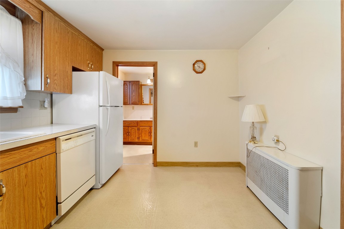 4 Ridge Street Binghamton, NY 13905 - Photo 12 of 26 Gallery Image 12