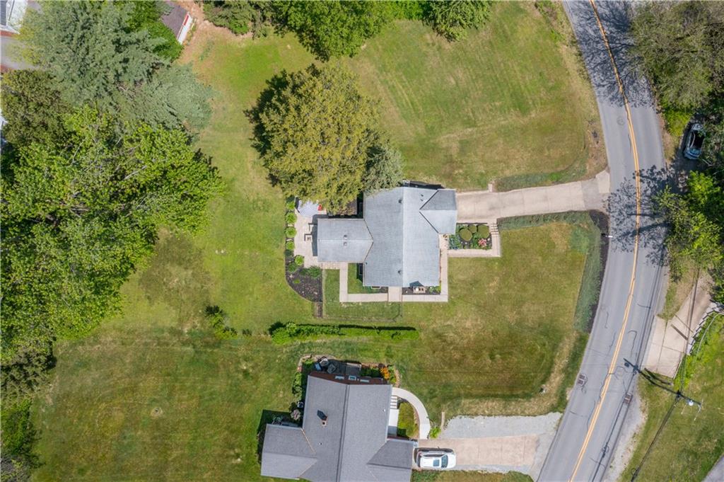 1376 Morrow Road Pittsburgh, PA 15241 - Photo 24 of 25 an aerial view of a house with a yard