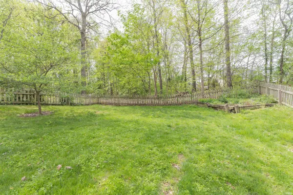 $625,000 | 305 Key W Drive, Evansville, IN 47712