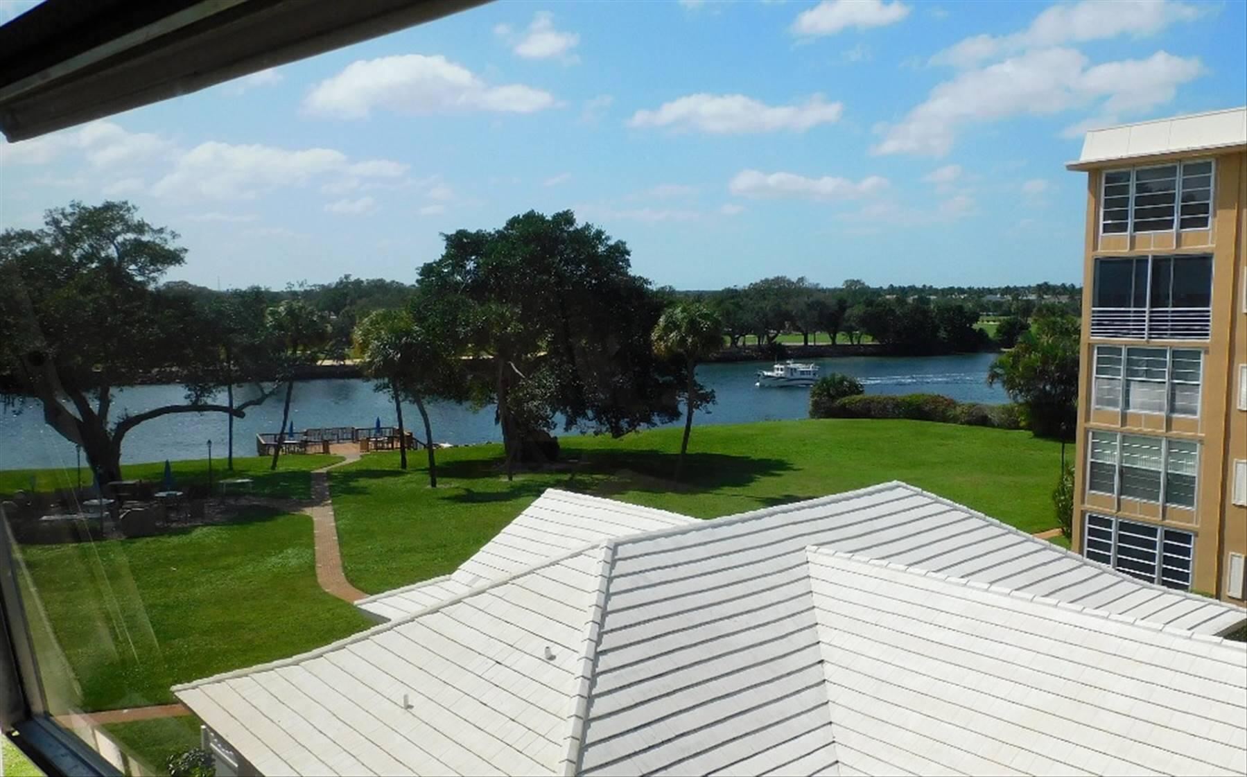 304 Golfview Road, Unit 404 North Palm Beach, FL 33408 - Photo 8 of 21 17674178-8