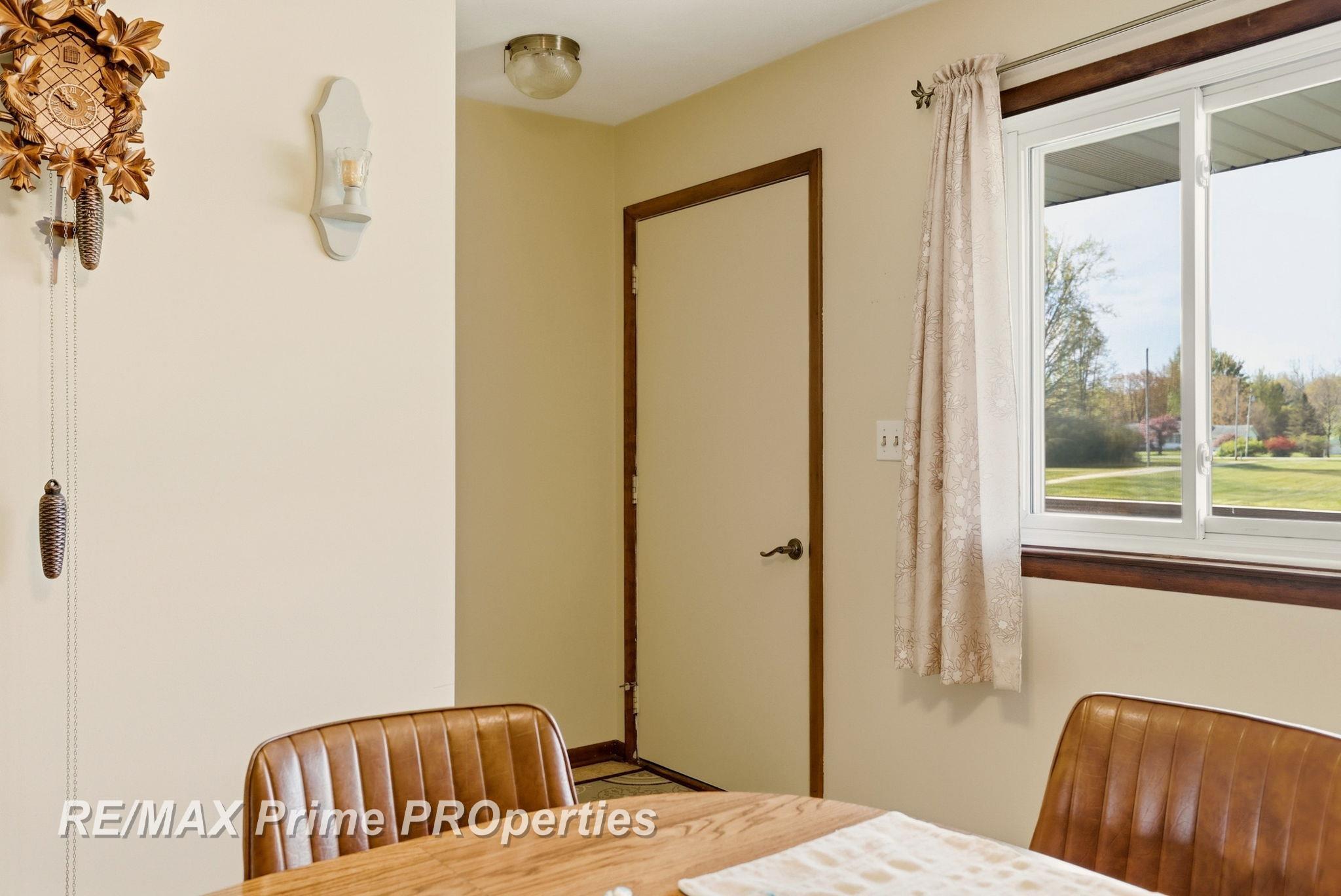 4301 East Curtis Road Birch Run, MI 48415 - Photo 7 of 59