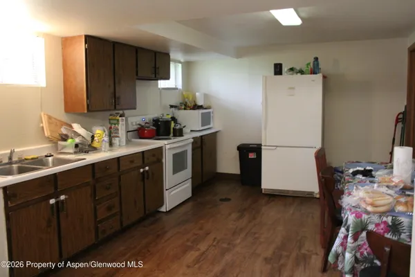 $1,600 | 702 Midland Avenue, Unit 14, Glenwood Springs, CO 81601