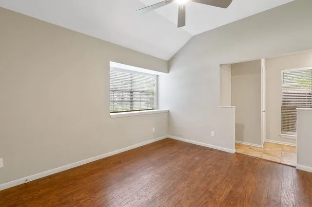 $2,000 | 69 Fallshire Drive, The Woodlands, TX 77381