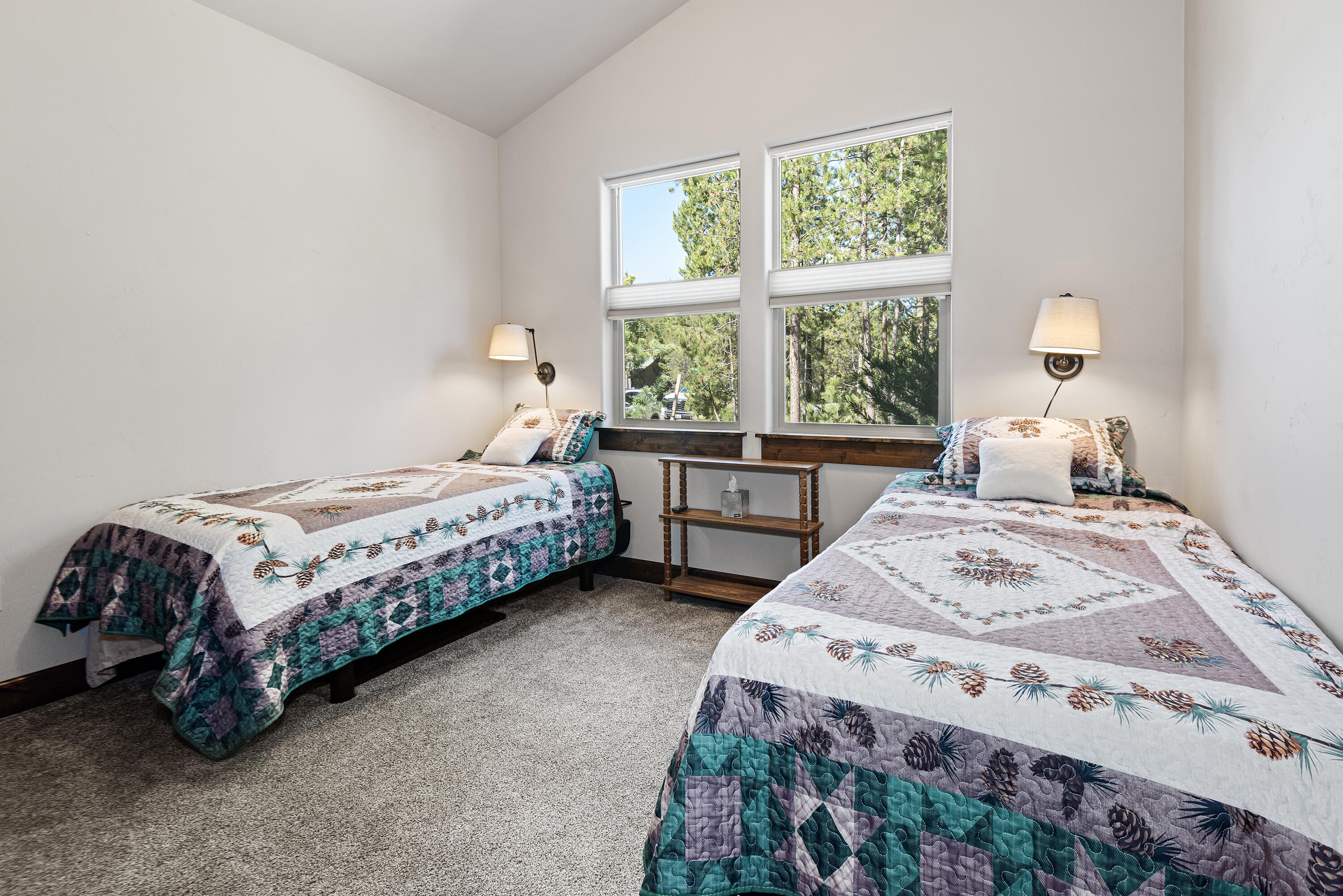 17500 Snow Goose Road Bend, OR 97707 - Photo 23 of 36 22