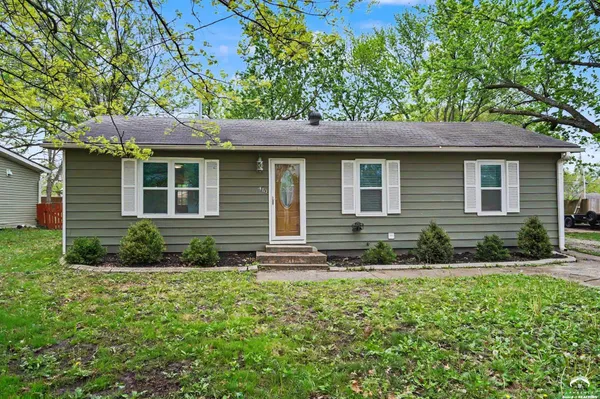 $249,900 | 410 South Jefferson Street, Spring Hill, KS 66083