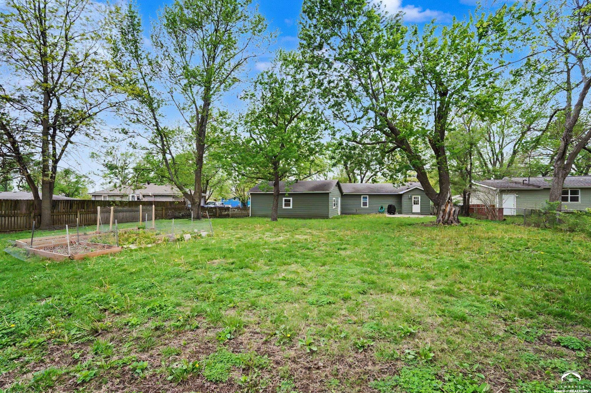 410 South Jefferson Street Spring Hill, KS 66083 - Photo 23 of 28