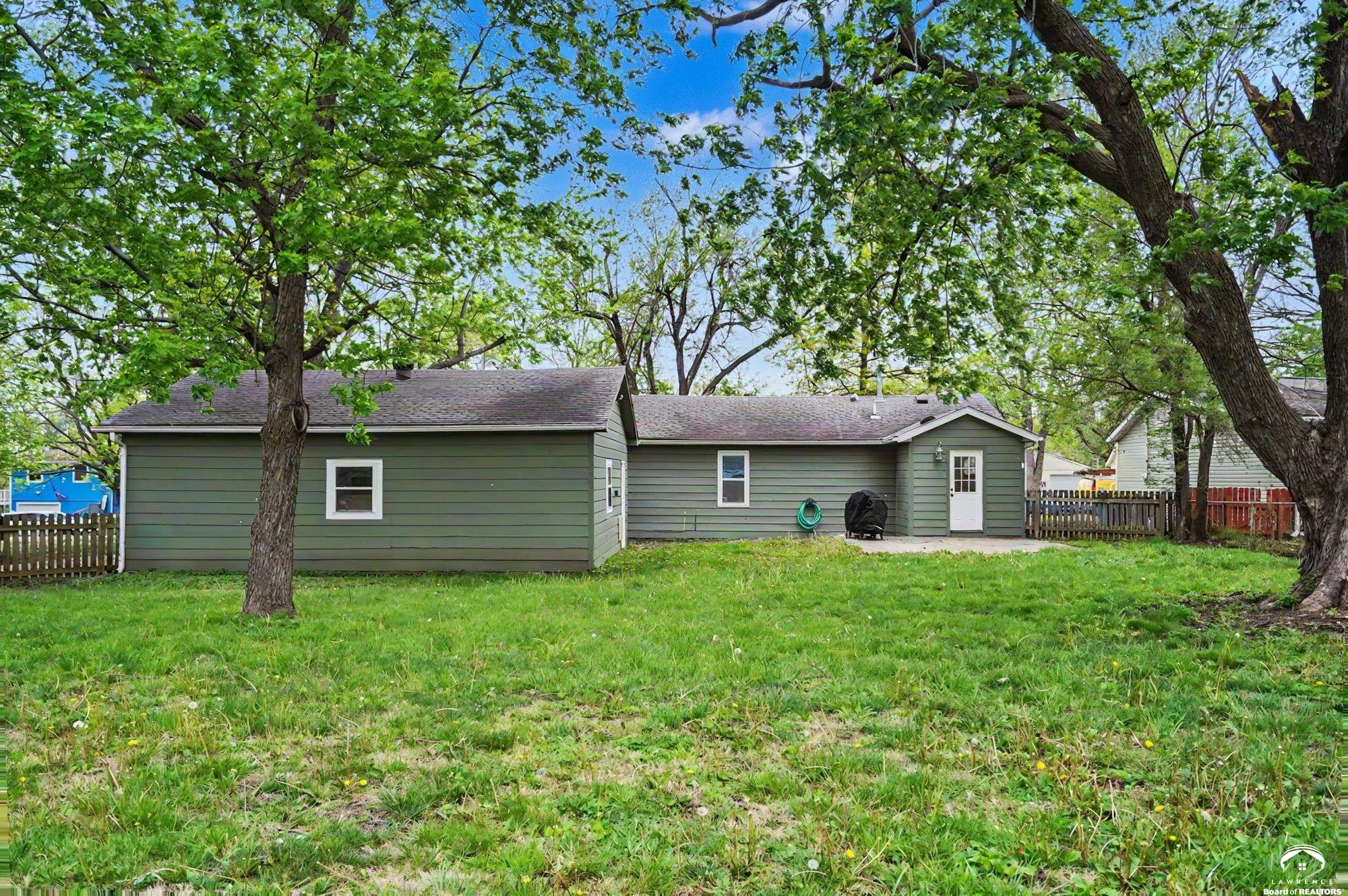 410 South Jefferson Street Spring Hill, KS 66083 - Photo 24 of 28