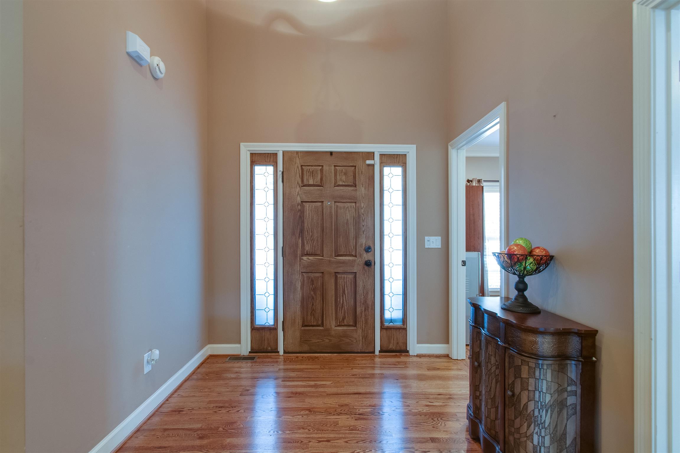 211 Bellevue Road Nashville, TN 37221 - Photo 3 of 30 Entry foyer with high ceilings.
