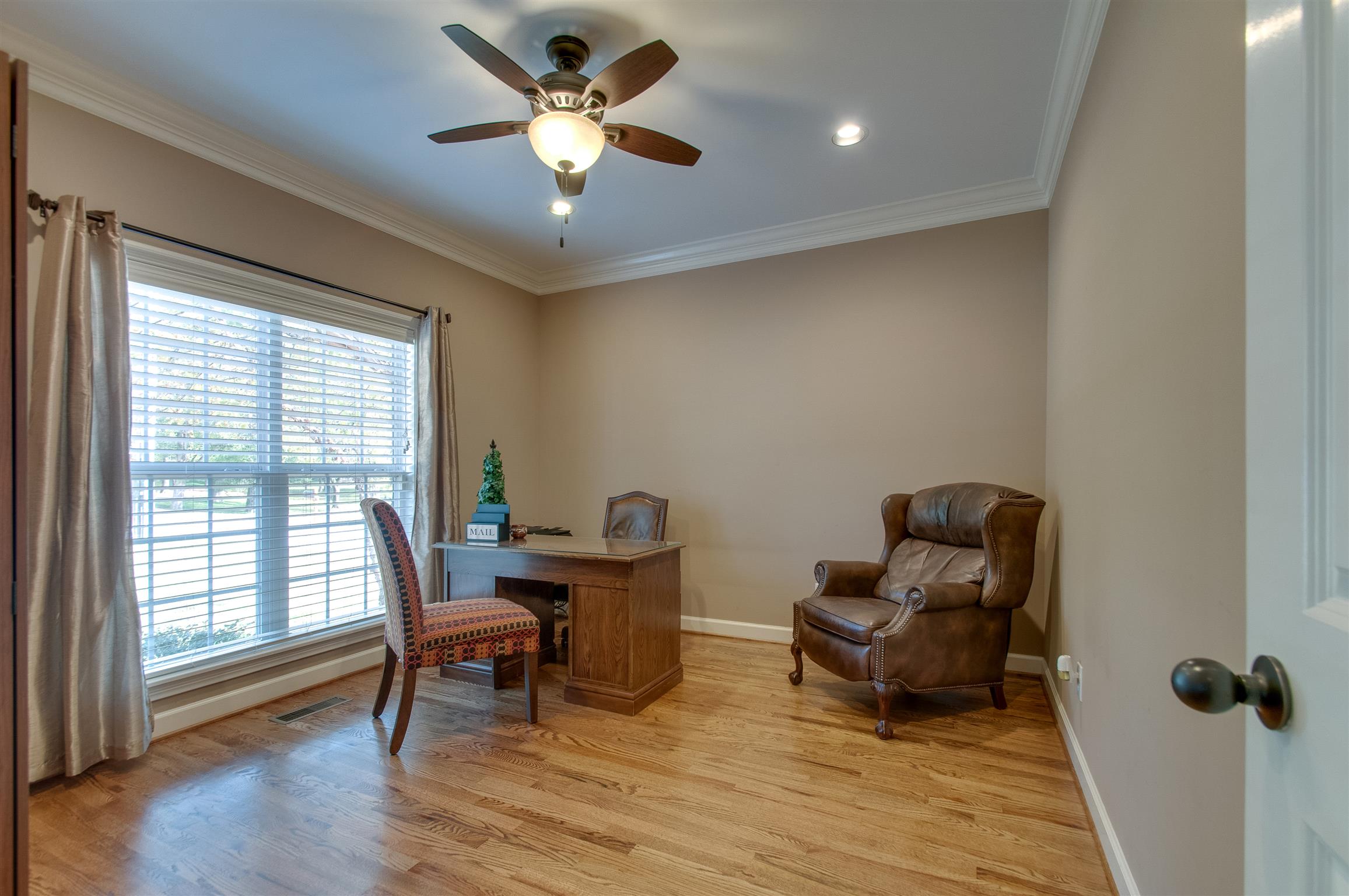 211 Bellevue Road Nashville, TN 37221 - Photo 5 of 30 Bright, sunny office.