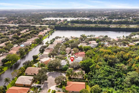 an aerial view of multiple house