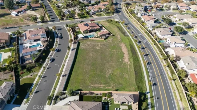 a view of an outdoor space