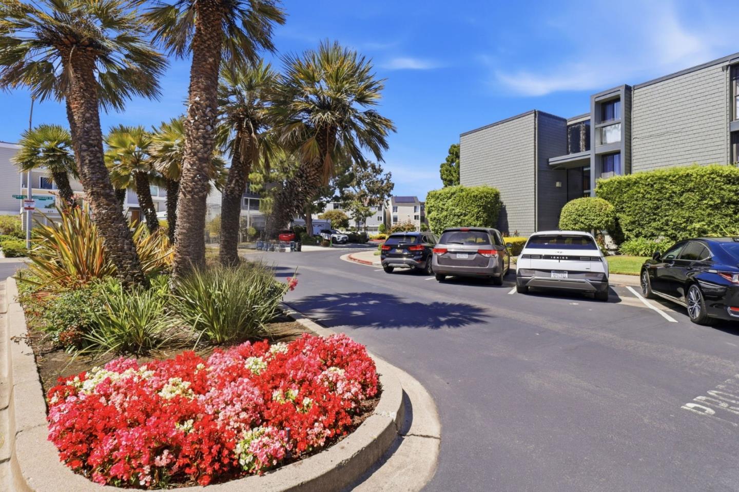 425 Anchor Road, Unit 209 San Mateo, CA 94404 - Photo 2 of 48