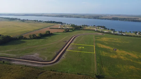 $69,900 | Lot 16 Oak Creek Circle, Big Stone City, SD 57216