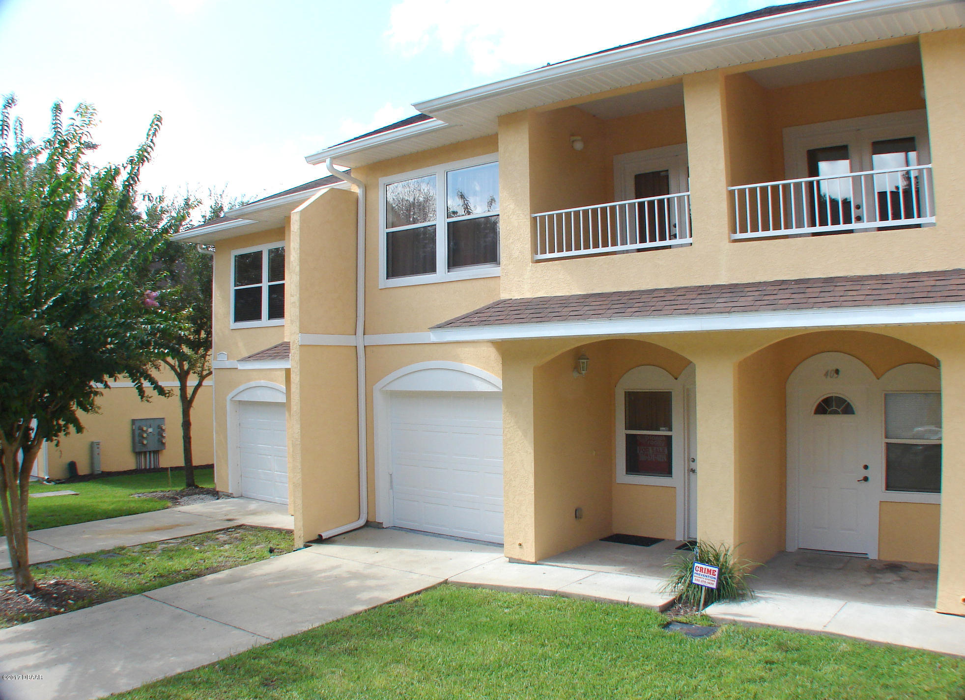 542 Northwest 39th Road, Unit 402 Gainesville, FL 32607 - Photo 2 of 13 542-front2