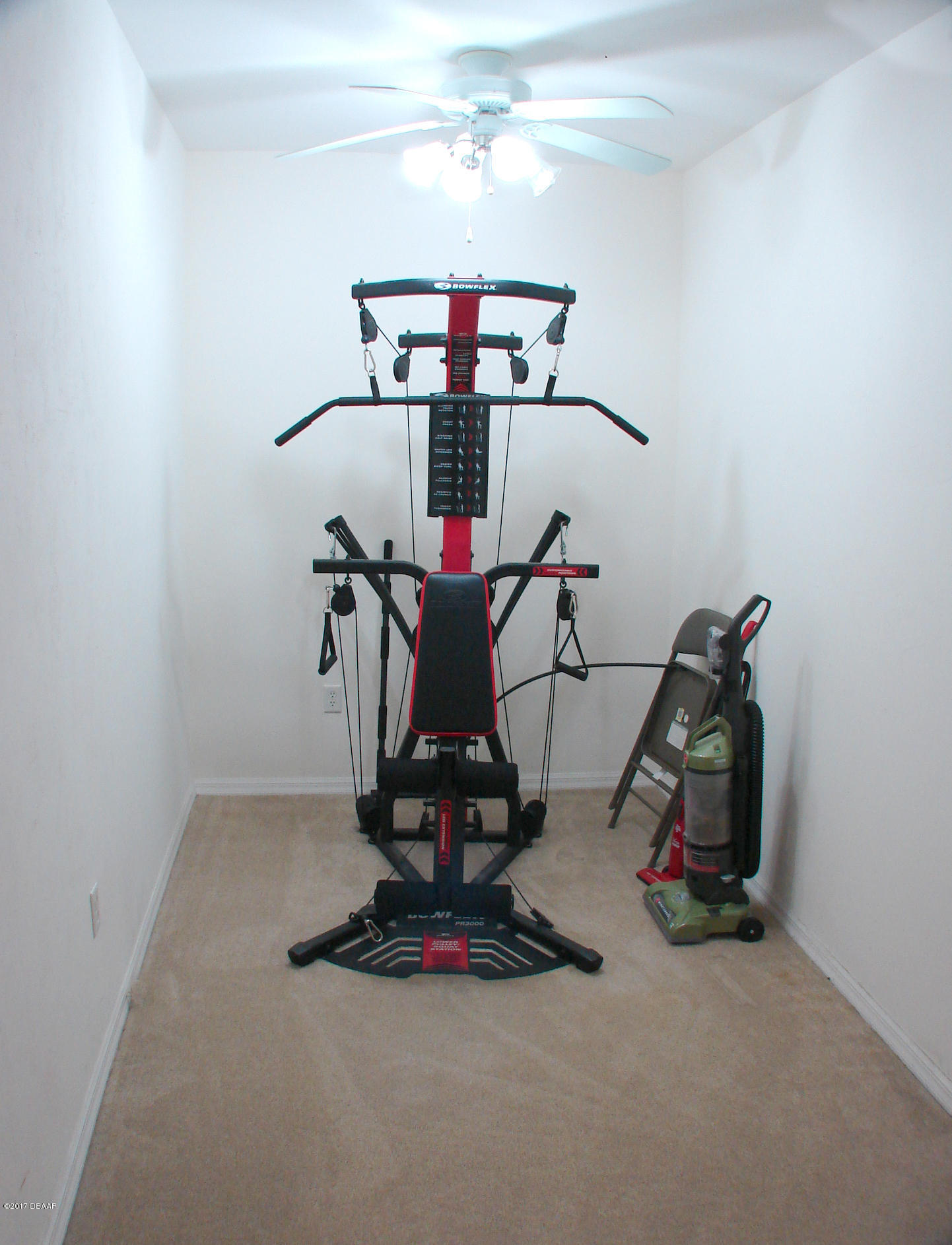 542 Northwest 39th Road, Unit 402 Gainesville, FL 32607 - Photo 9 of 13 542-bonus area