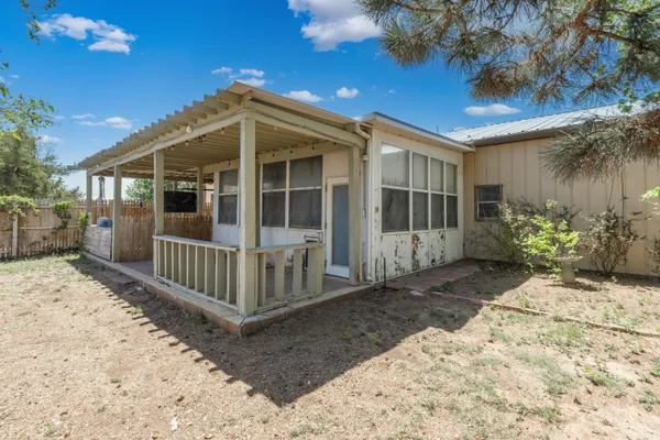 $295,000 | 6020 Highway 87, Dumas, TX 79029