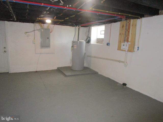 542 Magee Avenue Philadelphia, PA 19111 - Photo 15 of 17