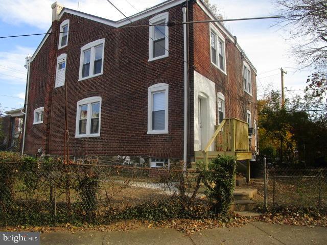 542 Magee Avenue Philadelphia, PA 19111 - Photo 4 of 17