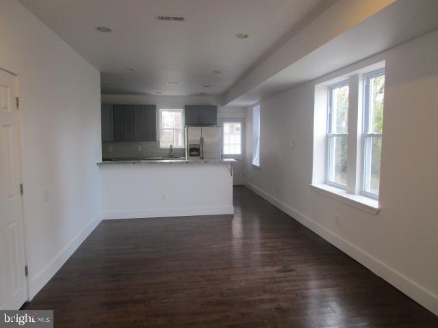 542 Magee Avenue Philadelphia, PA 19111 - Photo 7 of 17