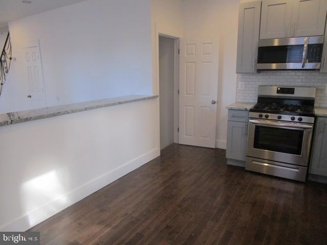 542 Magee Avenue Philadelphia, PA 19111 - Photo 9 of 17