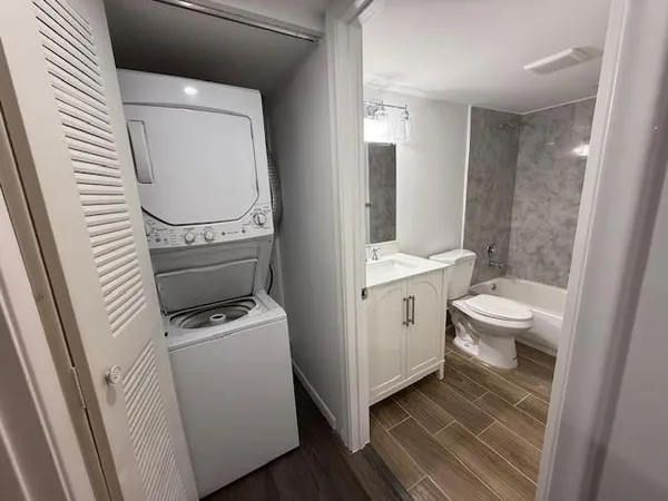 $2,100 | 1200 Southwest 124th Terrace, Unit 405, Pembroke Pines, FL 33027