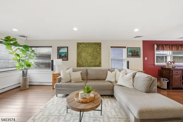 $550,000 | 64 Highland Trail, Denville, NJ 07834