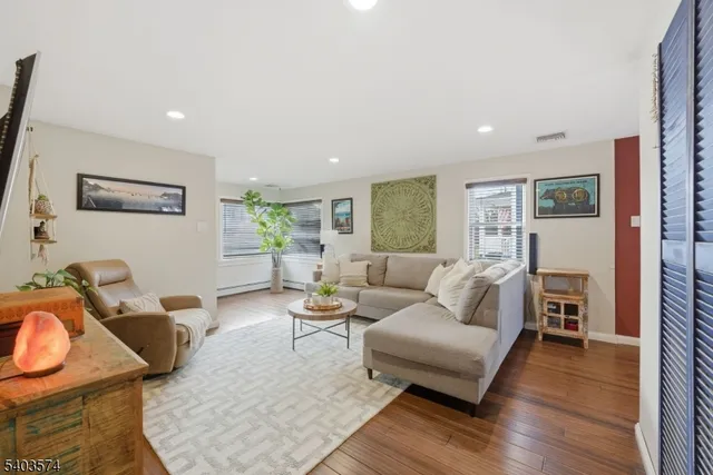 $550,000 | 64 Highland Trail, Denville, NJ 07834