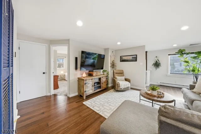 $550,000 | 64 Highland Trail, Denville, NJ 07834