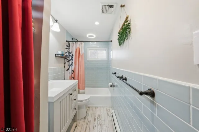 $550,000 | 64 Highland Trail, Denville, NJ 07834