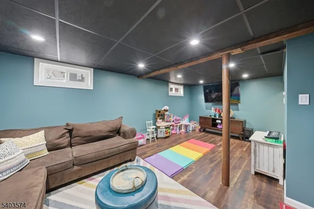 $550,000 | 64 Highland Trail, Denville, NJ 07834