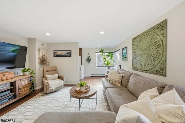 $550,000 | 64 Highland Trail, Denville, NJ 07834