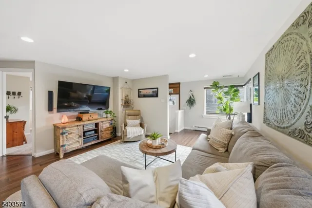 $550,000 | 64 Highland Trail, Denville, NJ 07834