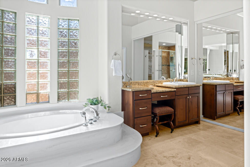 13623 East Geronimo Road Scottsdale, AZ 85259 - Photo 20 of 36 Dual Vanities