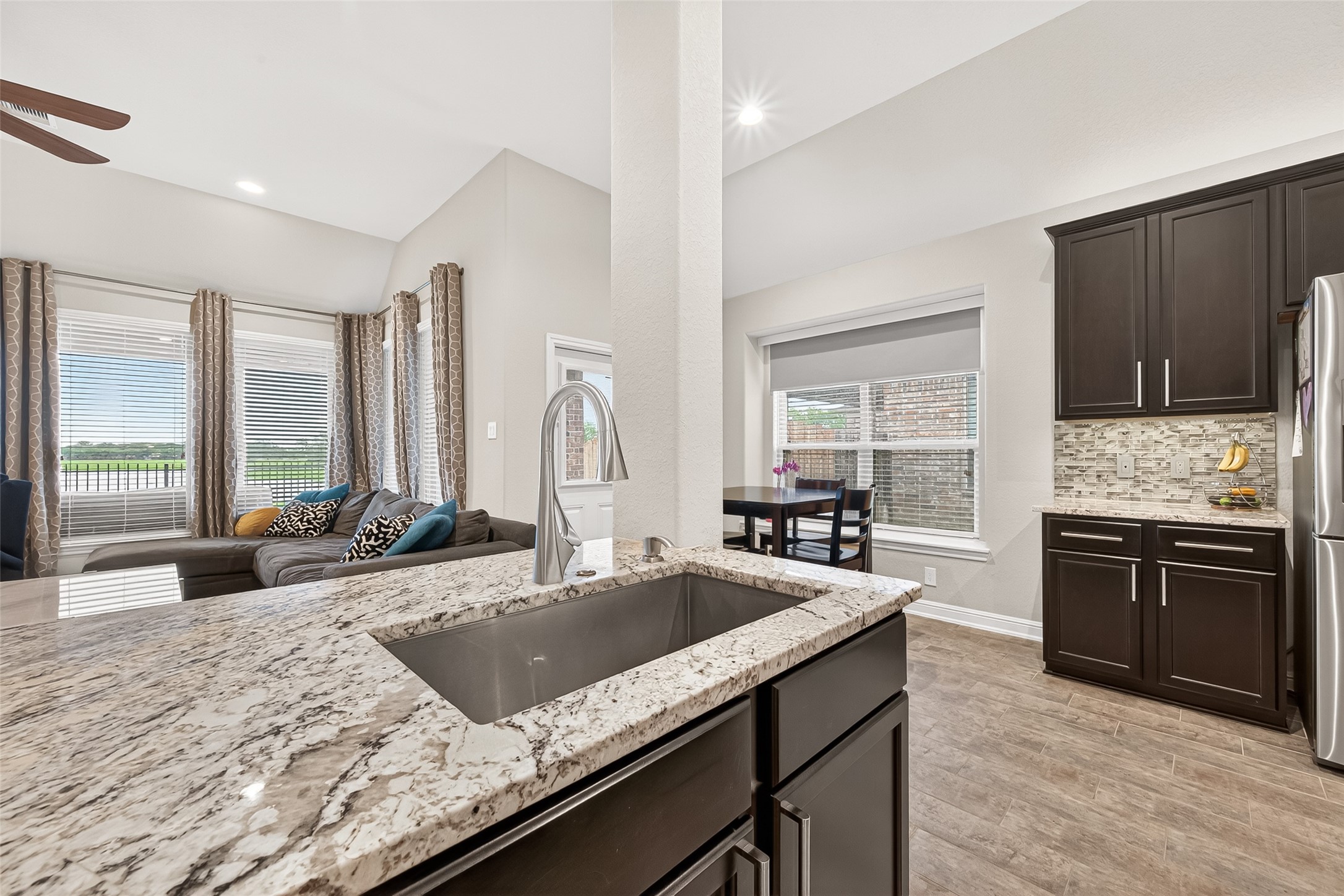 5015 Mountain Maple Trail Rosenberg, TX 77471 - Photo 9 of 50