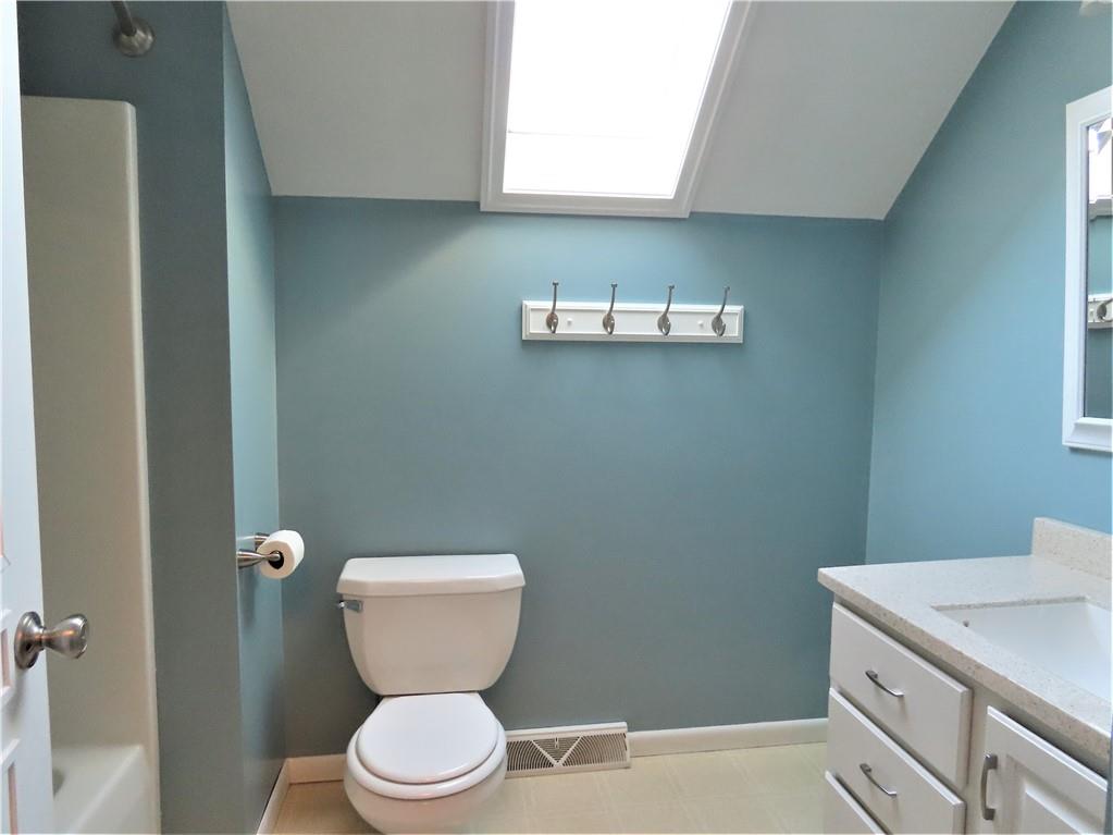 539 Mercer Road Beaver Falls, PA 15010 - Photo 19 of 25 Gallery Image 19