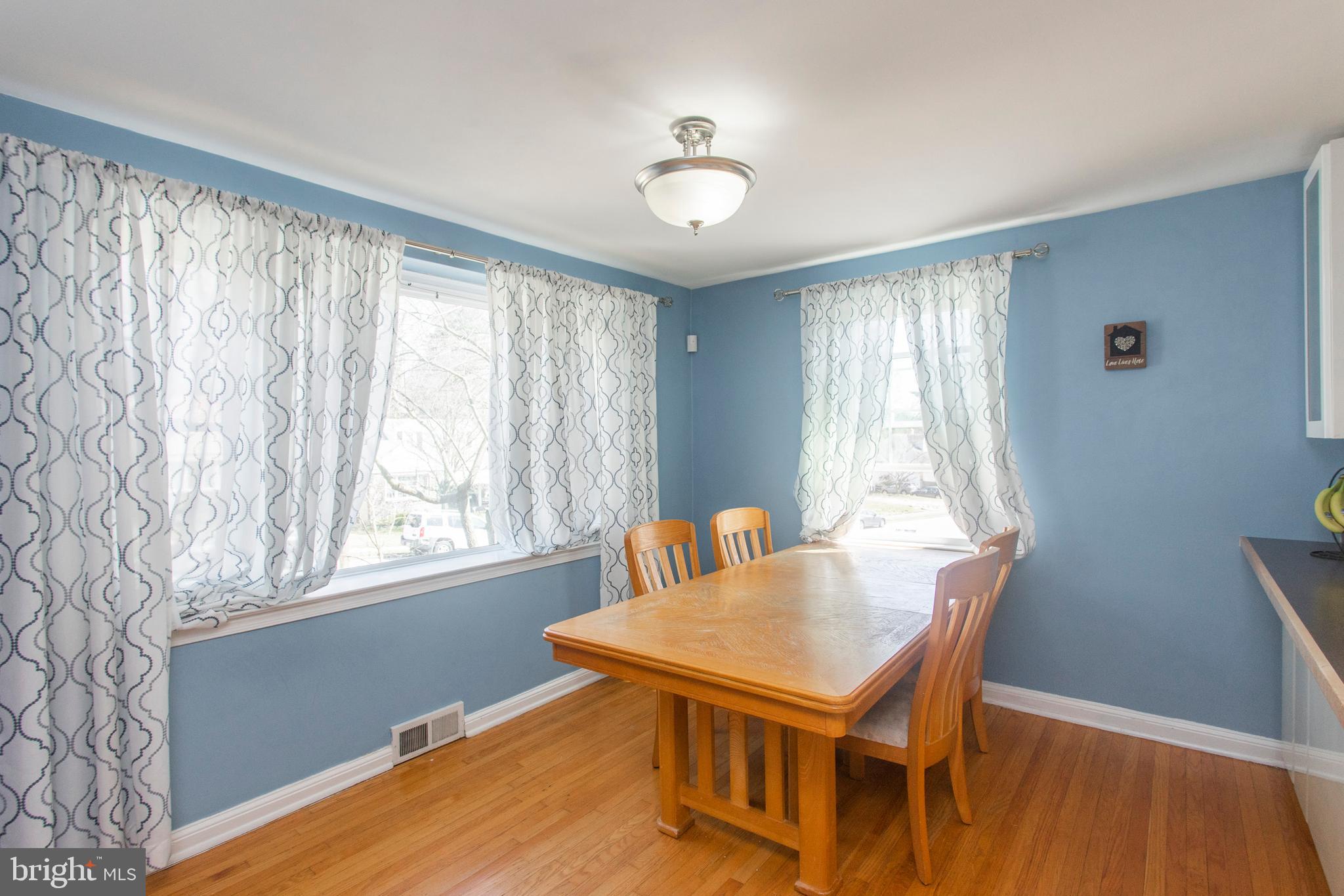 218 Fairhill Road Morton, PA 19070 - Photo 11 of 38 Dining Area