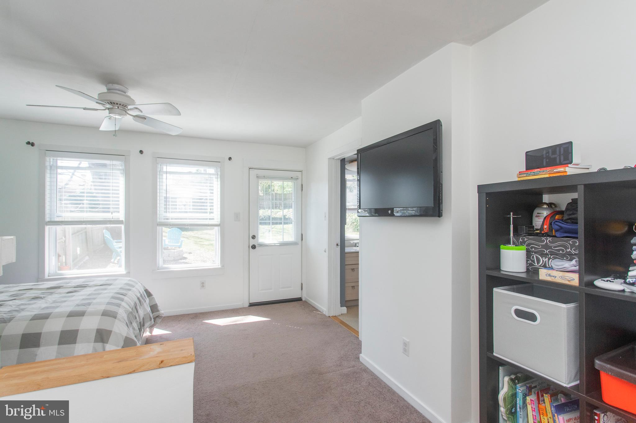 218 Fairhill Road Morton, PA 19070 - Photo 12 of 38 1st Floor Bedroom