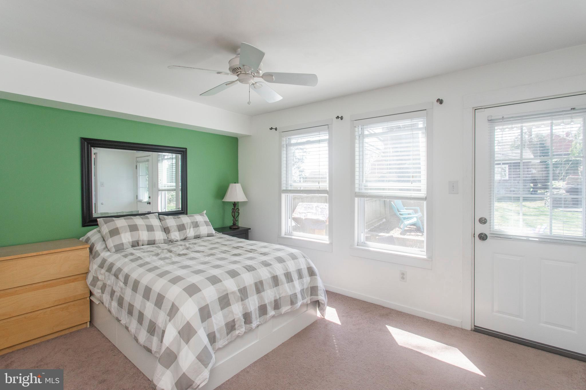 218 Fairhill Road Morton, PA 19070 - Photo 13 of 38 1st Floor Bedroom