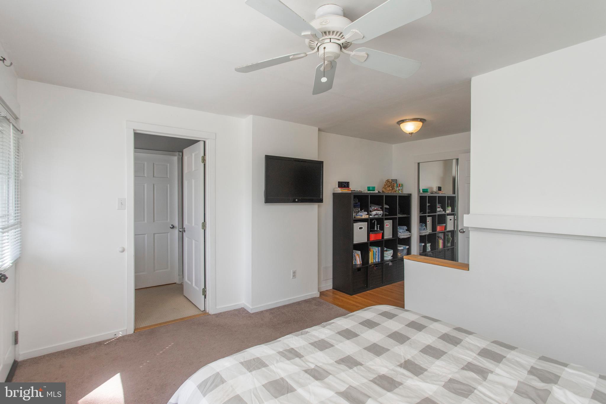 218 Fairhill Road Morton, PA 19070 - Photo 15 of 38 1st Floor Bedroom