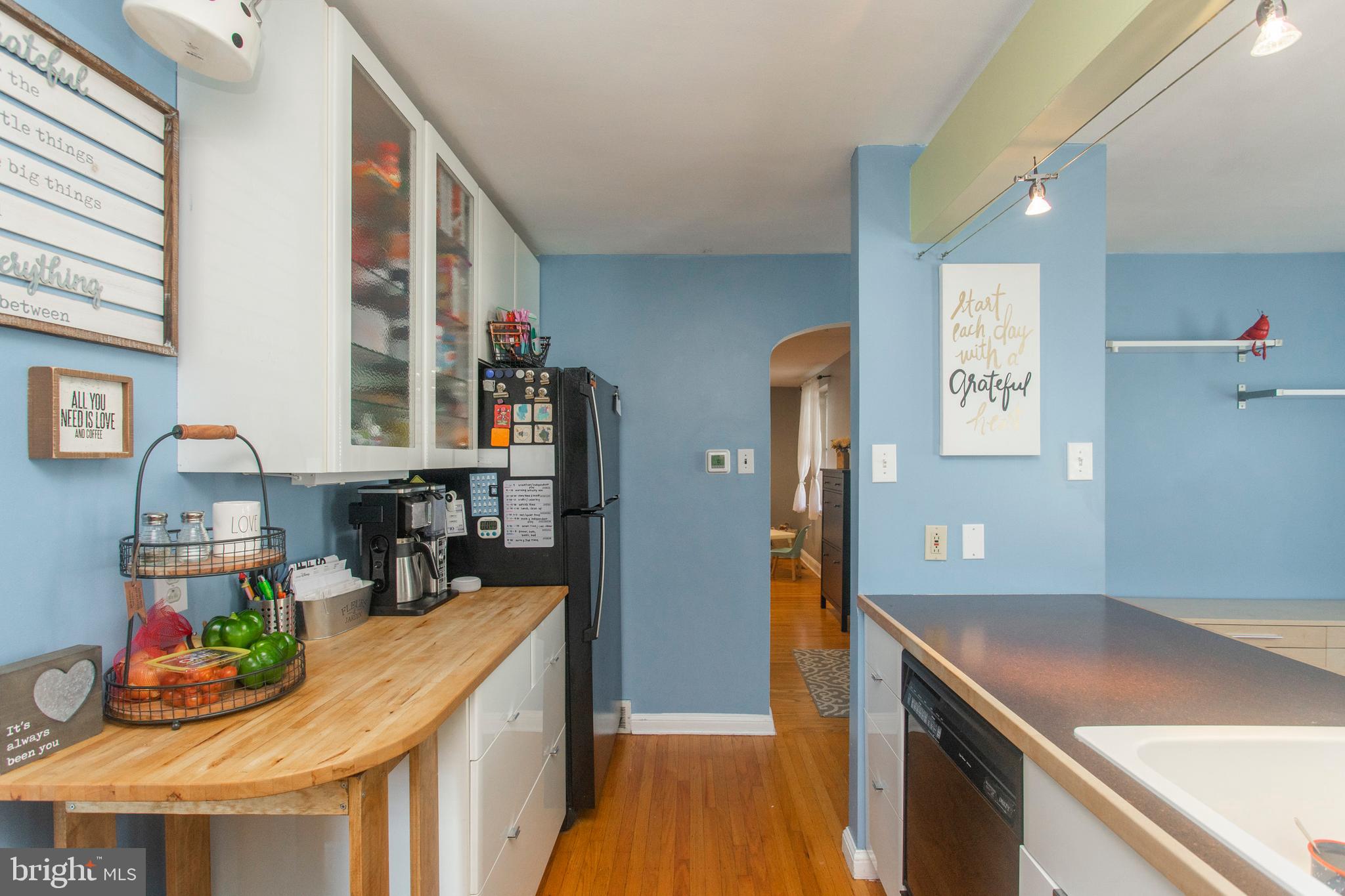 218 Fairhill Road Morton, PA 19070 - Photo 9 of 38 Kitchen