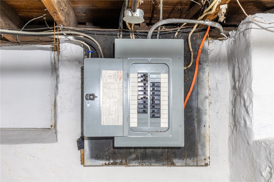 7 Herbert Street Rochester, NY 14621 - Photo 36 of 41