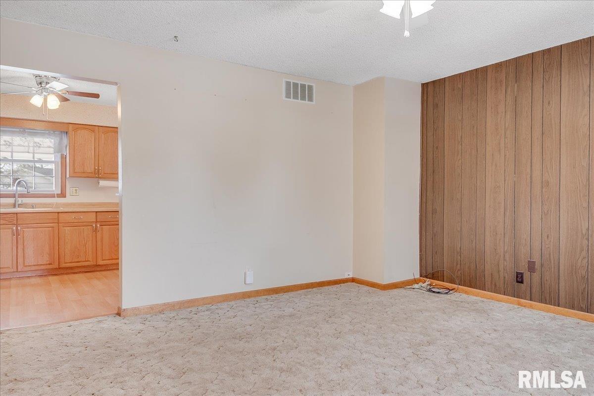 12 St Marys Court Springfield, IL 62702 - Photo 6 of 30