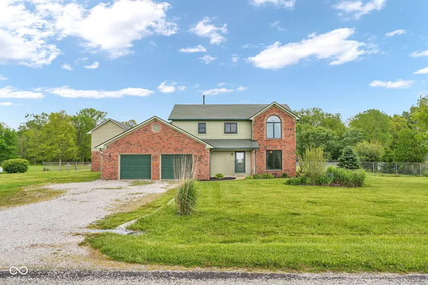 $545,000 | 5593 South County Road 400 West, Coatesville, IN 46121