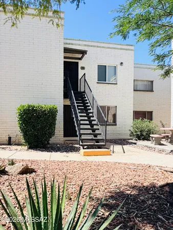 $900 | 8450 East Old Spanish Trail, Unit 258, Tucson, AZ 85710