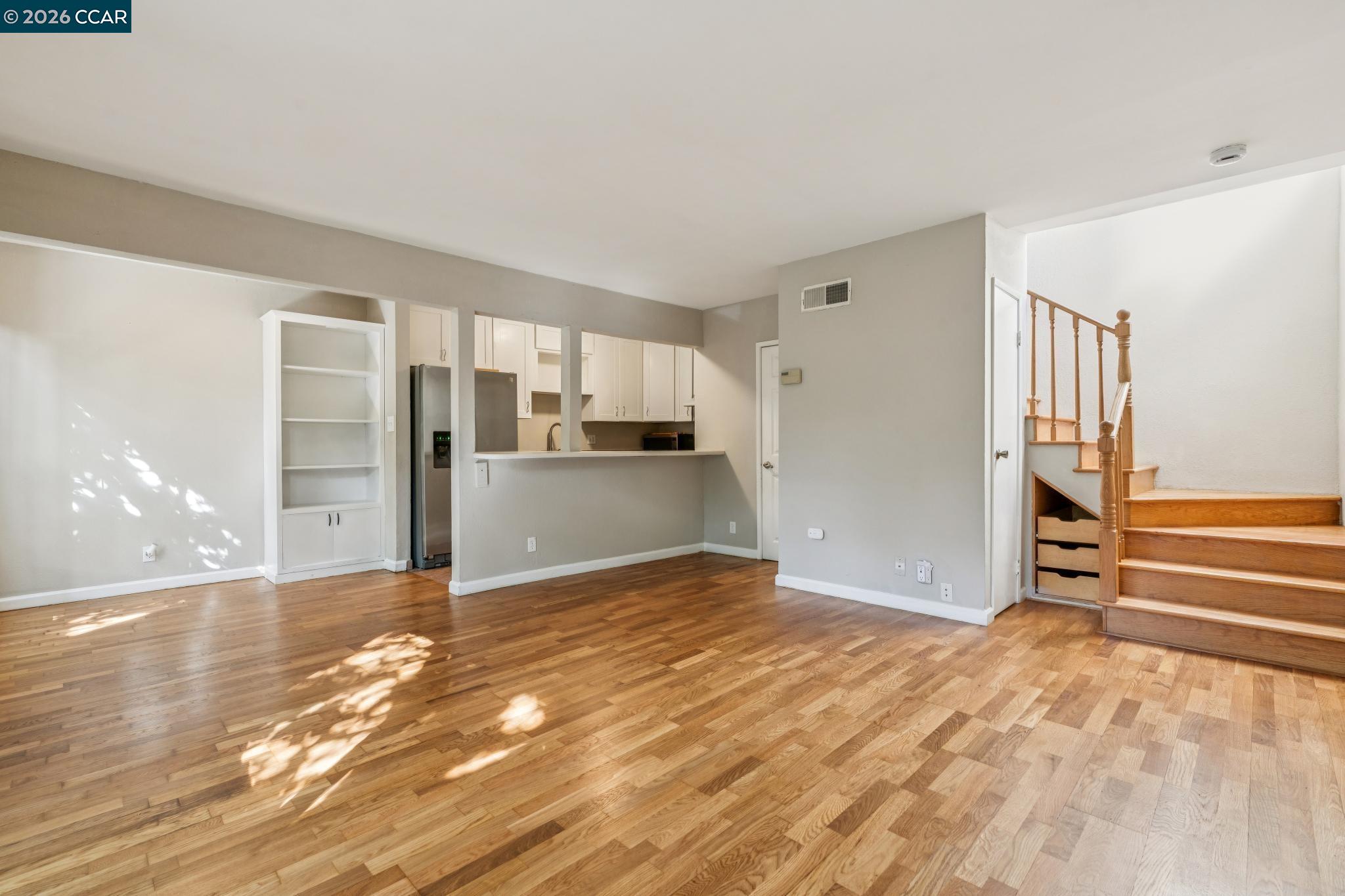 2035 Sierra Road, Unit 4 Concord, CA 94518 - Photo 7 of 28
