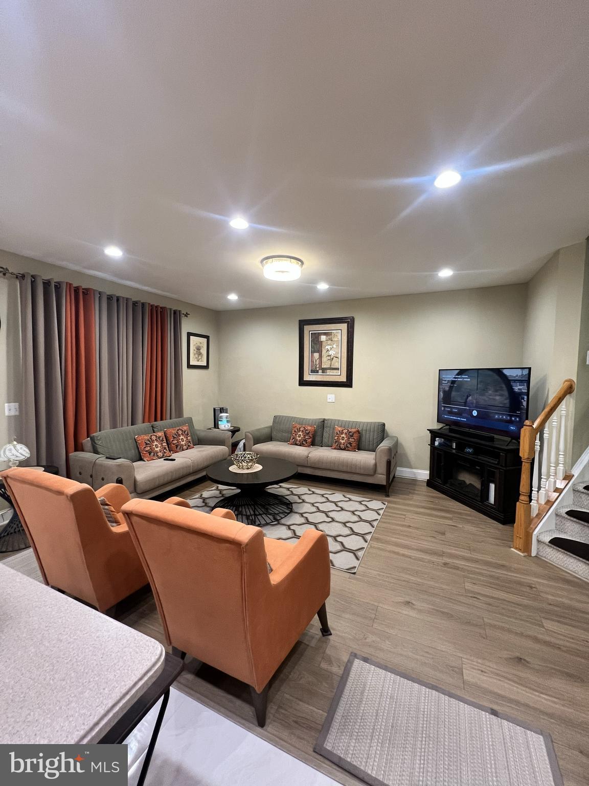 8356 Millom Court Lorton, VA 22079 - Photo 6 of 20 Living Room